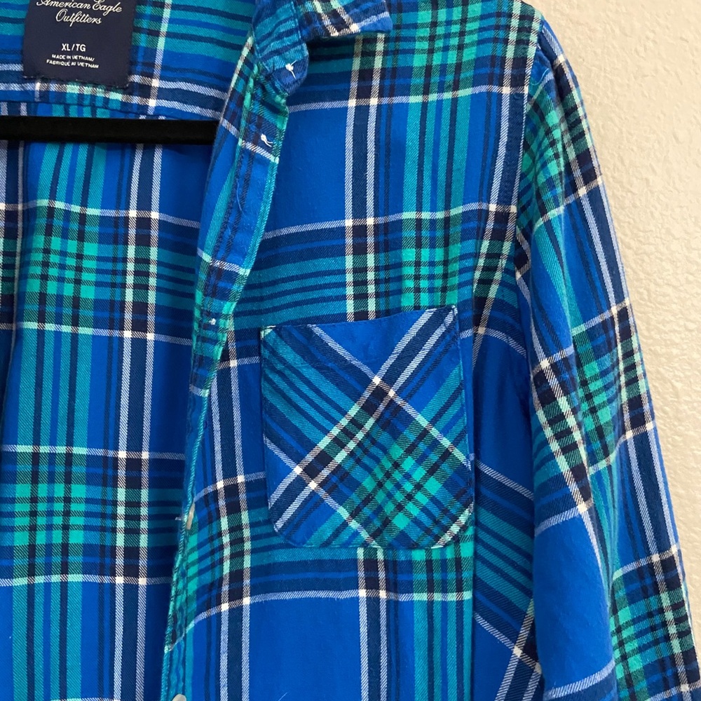 AE Flannel - Picture 3 of 8
